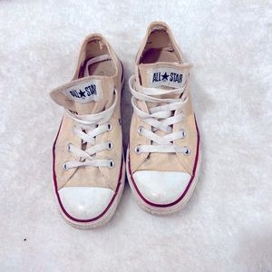 USED// CONVERSE Low Top Sneakers Off White Size: W6/ M4